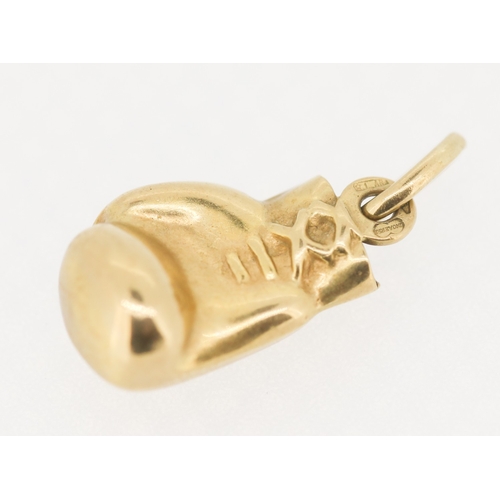 266 - 9 Carat Yellow Gold Boxing Glove Pendant 1.5cm High