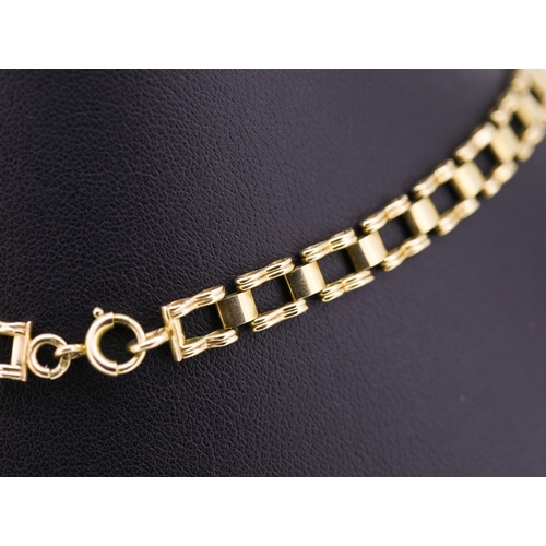 324 - 9 Carat Yellow Gold Graduated Form Fancy Link Necklace 40cm Long