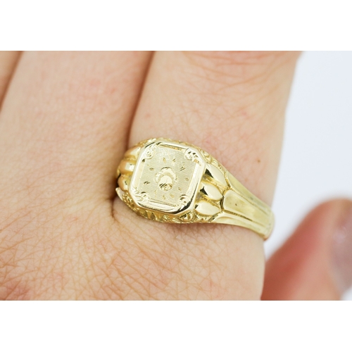 386 - 18 Carat Yellow Gold Rose Motif Signet Ring Size V