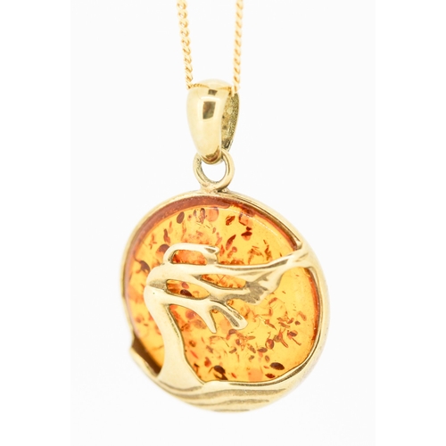 40 - Amber Set Pendant Mounted in 9 Carat Yellow Gold 2cm High Set on 9 Carat Yellow Gold 50cm Long