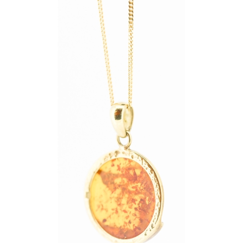 40 - Amber Set Pendant Mounted in 9 Carat Yellow Gold 2cm High Set on 9 Carat Yellow Gold 50cm Long