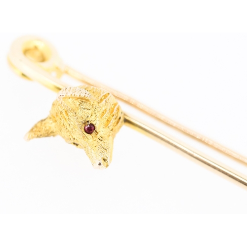 400 - 9 Carat Yellow Gold Fox Motif Brooch with Ruby Insets 5cm Long