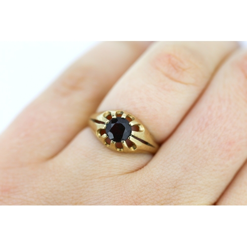 440 - Red Garnet Belcher Set Single Stone Ring Mounted in 9 Carat Yellow Gold Ring Size N