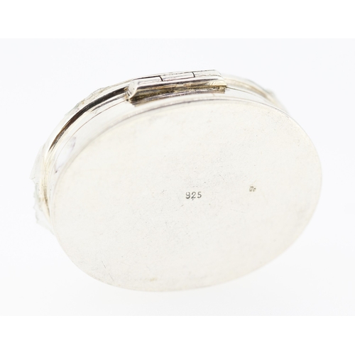 469 - Silver Oval Form Pill Box Hinged Cover 4cm Long 3cm Wide