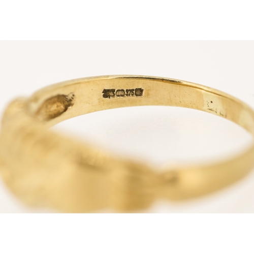 566 - 9 Carat Yellow Gold Fede Gimmel Holding Hands Ring Size P