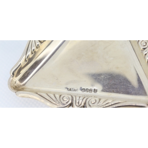 610 - Silver Triangle Form Table Dish 9cm by 9cm by 9cm