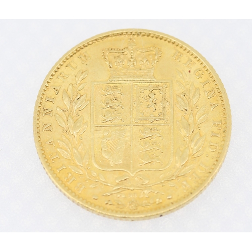 695 - Full Gold Sovereign Queen Victoria 1864