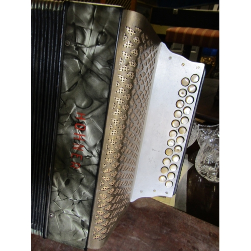 720 - Good Quality Horner Accordion Mother of Pearl Inlaid Decoration Working Order Plays Well Leather Car... 