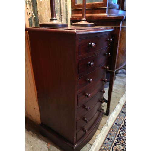 883 - Mahogany Bow Front Chest of Seven Drawers Approximately 18 Inches Wide x 28 Inches High