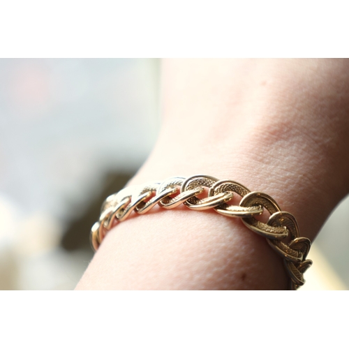 955 - Nine Carat Yellow Gold Fancy Oval Link Ladies Bracelet Articulated Form Attractively Detailed 21cm L... 