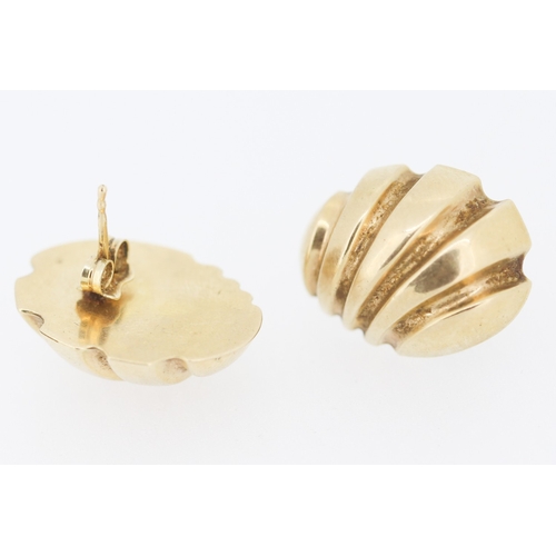 161 - Pair of Attractively Detailed 9 Carat Yellow Gold Shell Motif Earrings 2cm High