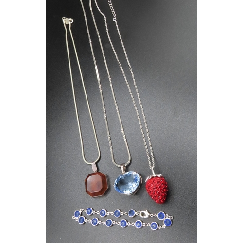 Collection of Various Silver Jewellery Items Quantity as Photographed