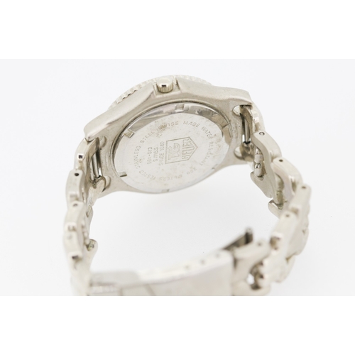54 - Tag Heuer Professional 200 Meters Unisex Wristwatch Date Aperture Glow in The Dark Numerals