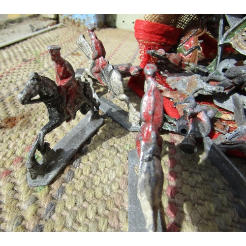 264 - Collection of Various Painted Lead Toy Soldiers Vintage Quantity as Photographed