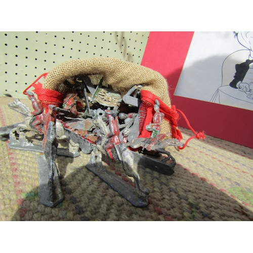 264 - Collection of Various Painted Lead Toy Soldiers Vintage Quantity as Photographed