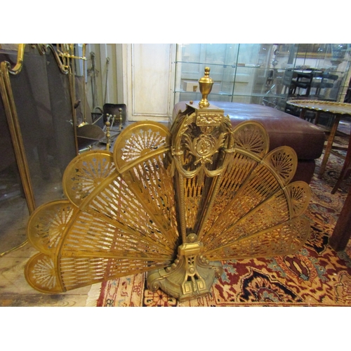 286 - Antique Cast Brass Peacock Motif Fan Tail Fire Guard Full Size
