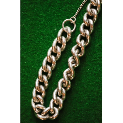 69 - Silver Ladies Curblink Bracelet Heart Padlock Clasp Safety Chain Present
