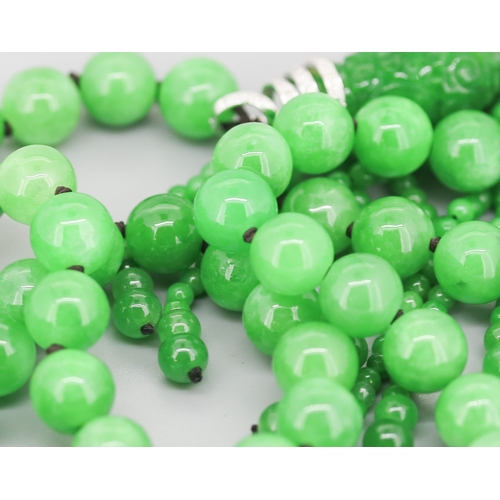 117 - Attractively Detailed 18 Carat White Gold Mounted Jade Fringe Form Removable Pendant Bead Necklace w... 