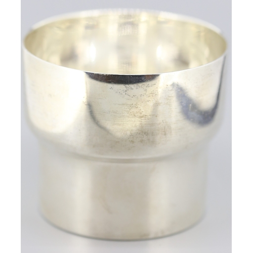 118 - Irish Silver Cup 8cm Diameter Top 7cm High Hallmarked Rionore of Kilkenny Ltd, Dublin 1971