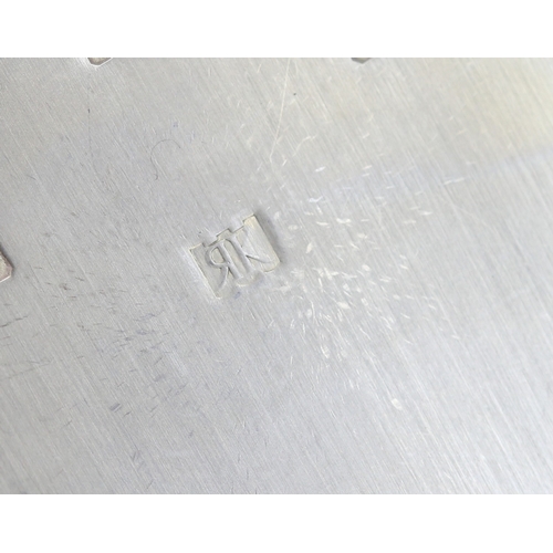 118 - Irish Silver Cup 8cm Diameter Top 7cm High Hallmarked Rionore of Kilkenny Ltd, Dublin 1971