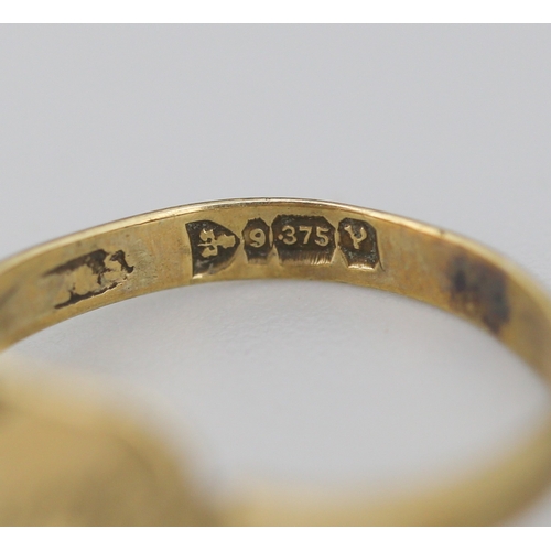 272 - 9 Carat Yellow Gold Signet Ring Size L
