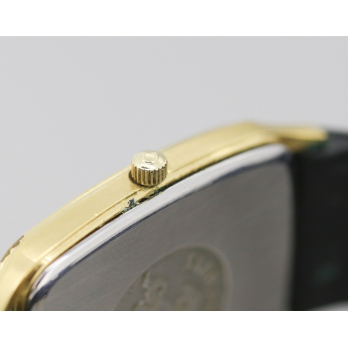 276 - Omega Seamaster Quartz Swiss Made Unisex Watch Date Aperture