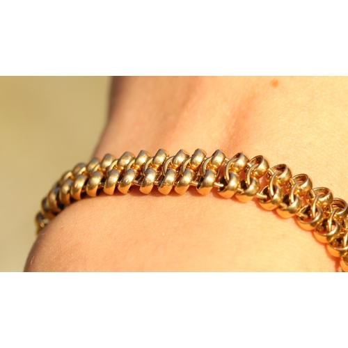 8 - 9 Carat Yellow Gold Fancy Link Bracelet 20cm Long 1cm Wide