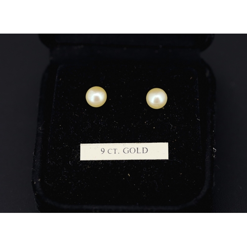 91 - Pair or Pearl Set Earrings Mounted on 9 Carat Yellow Gold 6mm Diameter