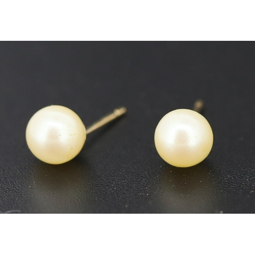 91 - Pair or Pearl Set Earrings Mounted on 9 Carat Yellow Gold 6mm Diameter