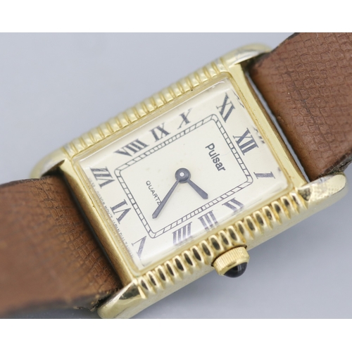 97 - Pulsar Gold Tone Ladies Quartz Wristwatch Roman Numerals