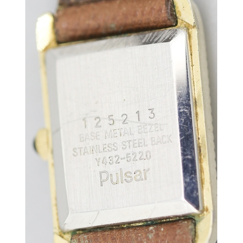 97 - Pulsar Gold Tone Ladies Quartz Wristwatch Roman Numerals