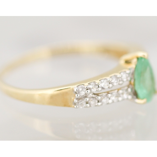 45 - Pear Cut Emerald Set Ring with Two Row Gemset Cluster Set Shoulders Mounted in 10 Carat Yellow Gold ... 