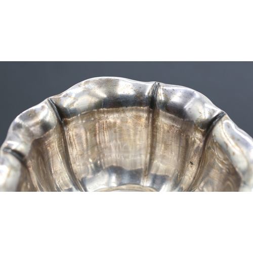 Silver Bowl Fluted Form with Lions Head and Paw Motif Supports 12cm ...