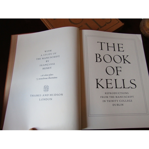 17 - Book of Kells Facsimile with study of the manuscript by Francoise Henry, Published Thames & Hudson, ... 