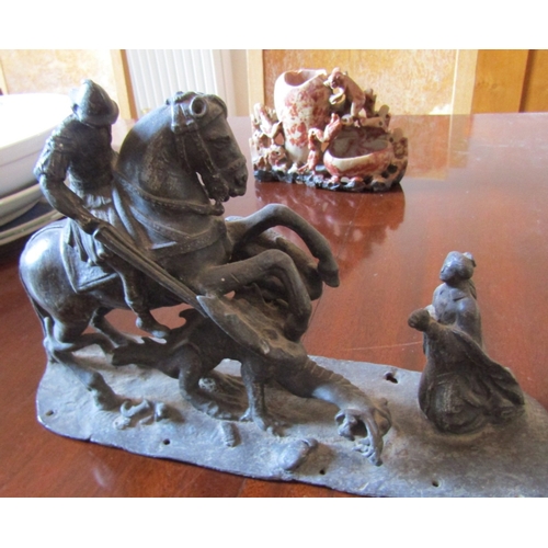 18 - Persian School Antique Bronze Sculpture Attacking Crusader Mounted on Integral Shaped Base Approxima... 