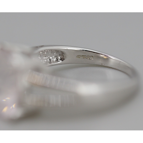 50 - Unusual Form Quartz Set Single Stone Ring Mounted in 9 Carat White Gold Ring Size N