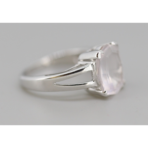 50 - Unusual Form Quartz Set Single Stone Ring Mounted in 9 Carat White Gold Ring Size N