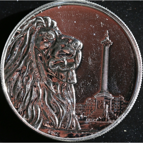 34 - 2 Ounce Fine Silver Commemorative 100 Pounds Coin Trafalgar Square Queen Elizabeth II 2016