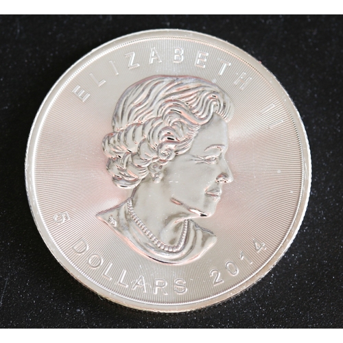 57 - 1 Ounce Fine Silver 5 Dollars Maple Leaf Coin Queen Elizabeth II Canada 2014