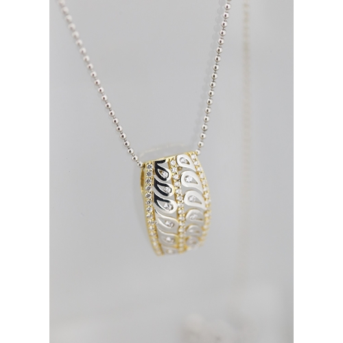 29 - Matching Unusual Form White Topaz Set Droplet Motif Cluster Set Pendant Mounted in 18 Carat Yellow a... 