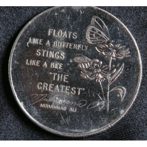 10 - Commemorative Silver Medal 'Floats Like a Butterfly Stings Like a Bee - The Greatest Muhammad Ali' 2... 