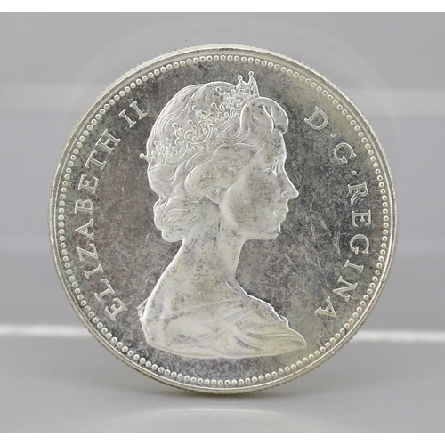 39 - Silver Canada Dollar Coin 'Voyageur' Queen Elizabeth II 1966 - 80% Silver 22.6g