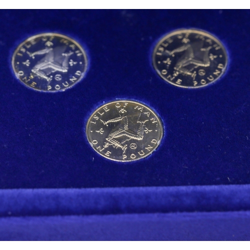 56 - Sterling Silver Isle of Man 1 Pound Coin Set Queen Elizabrht II 1979, Probjoy Mint Encapsulated with... 