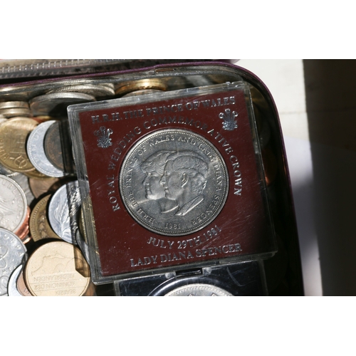 11 - Collection of Various Coinage, Quantity as Photographed