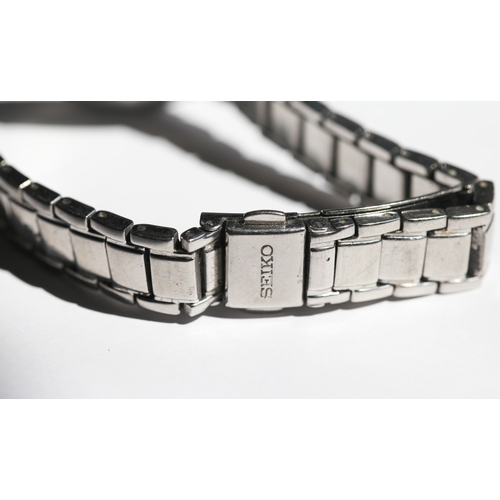 2 - Seiko Coutura Ladies Silver Tone Wristwatch, Japan Movement, Mother of Pearl Dial with Date Aperture