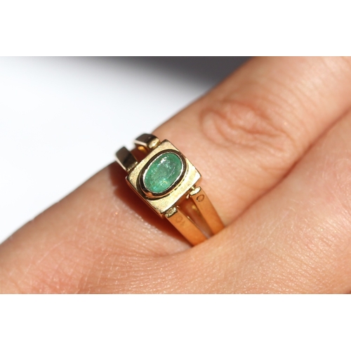 30 - Bezel Set Emerald and Diamond Nine Stone Cluster Set Reversible Flip Ring, Mounted in 18 Carat Yello... 