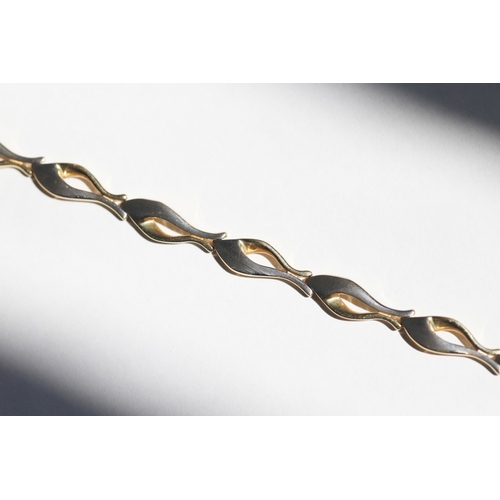34 - 14 Carat Yellow and White Gold Fancy Link Bracelet 19.5cm Long