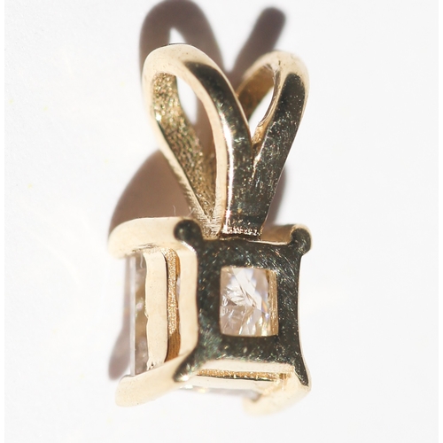 40 - Rectangular Princess Cut Diamond Solitaire Pendant, Mounted in 14 Carat Yellow Gold, Total Diamond C... 