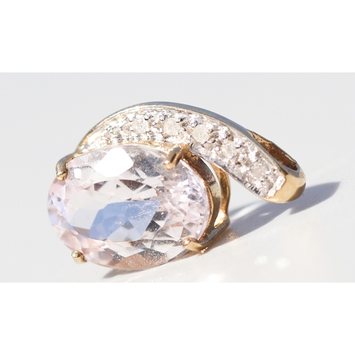 51 - Attractively Detailed, Morganite Set Pendant with Diamond Set Surround and Bail, Mounted in 9 Carat ... 