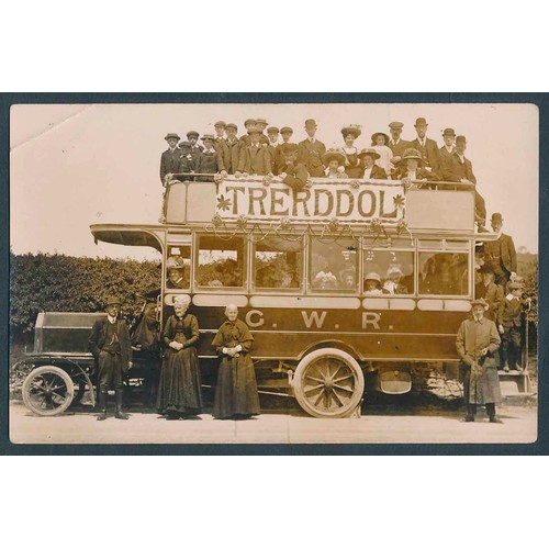71 - Wales. A good collection filed in 21 flip top photo albums. A comprehensive coln. of Borth with bett... 